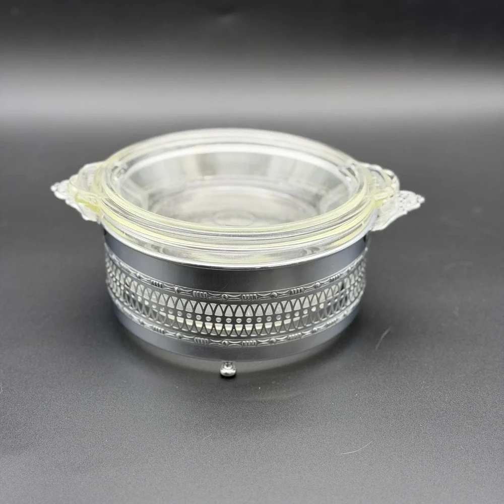 Vintage Pyrex Glass Casserole Dish with Silver Tone Metal Filigree Caddy 622-B
